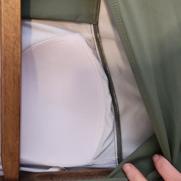 Hilor 50's Retro Ruched Tankini Swimsuit Top with Ruffle Hem - Picture 7 of 8